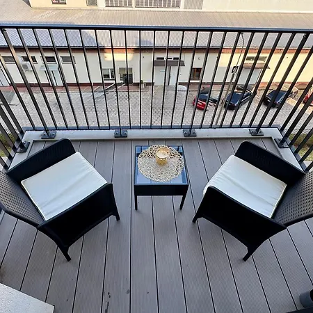 Apartment Designerski Wola - Parking Gratis - Klimatyzacja - Blisko Centrum - Smarttv Warsaw