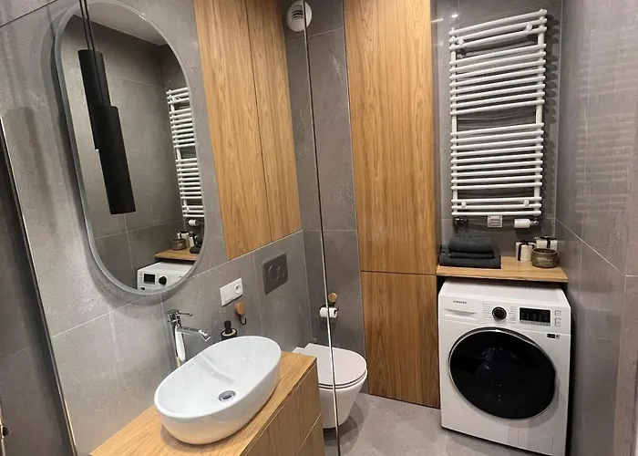 Designerski Wola - Parking Gratis - Klimatyzacja - Blisko Centrum - Smarttv Apartment *