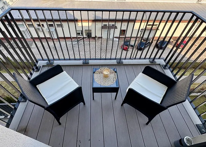 Apartment Designerski Wola - Parking Gratis - Klimatyzacja - Blisko Centrum - Smarttv Warsaw